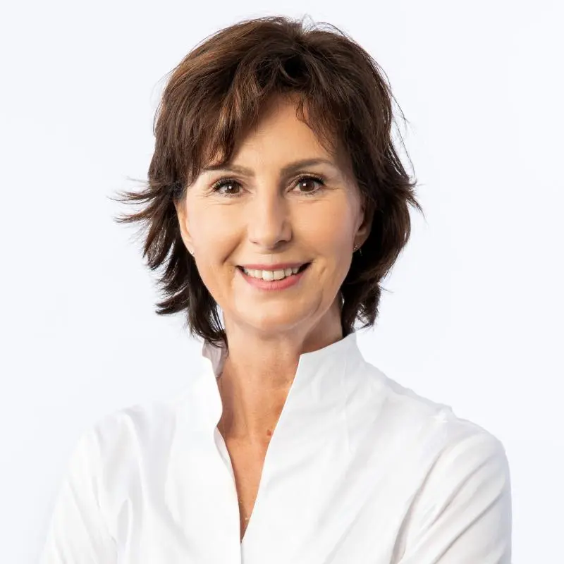 Portrait von Yvonne Averwerser MdBB